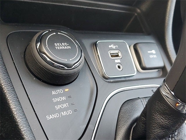 2022 Jeep Cherokee Latitude Lux