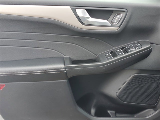 2022 Ford Escape Hybrid SEL