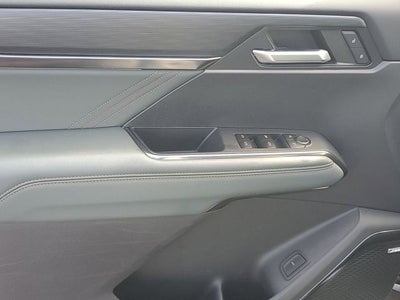 2024 GMC Acadia AT4