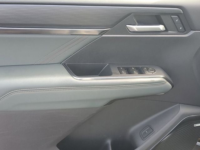 2024 GMC Acadia AT4