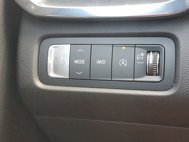 2024 GMC Acadia AT4