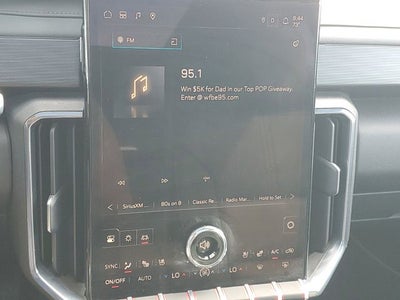 2024 GMC Acadia AT4