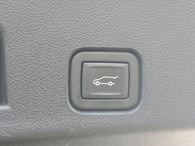 2024 GMC Acadia AT4