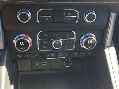 2021 GMC Yukon XL SLT