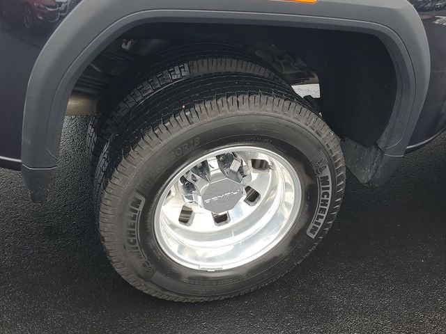 2025 GMC Sierra 3500HD Denali