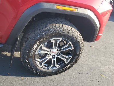 2023 GMC Canyon AT4
