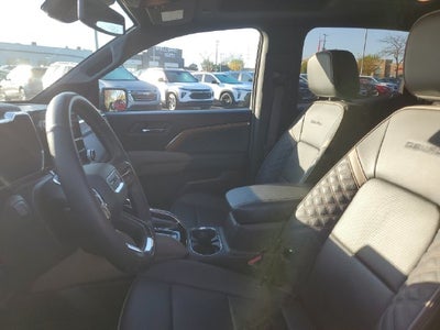 2023 GMC Canyon Denali
