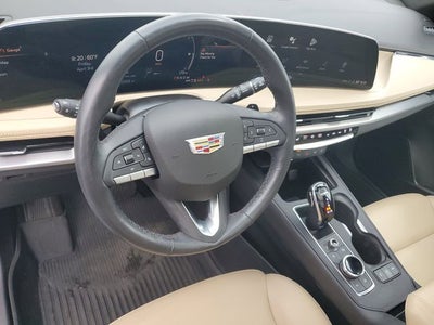 2024 Cadillac XT4 Luxury