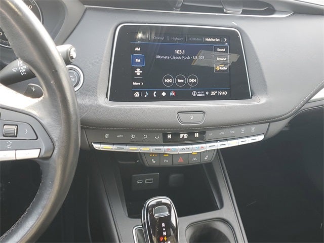 2023 Cadillac XT4 Premium Luxury