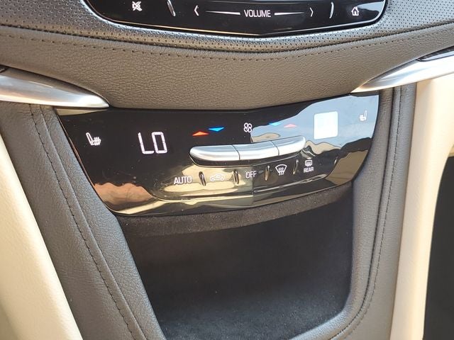 2017 Cadillac XT5 Base