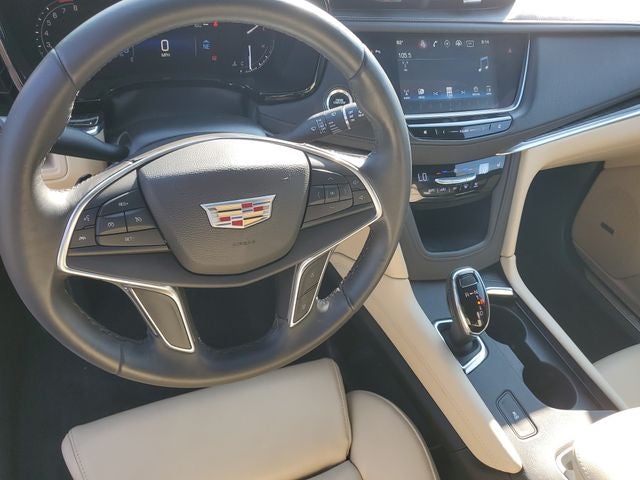 2017 Cadillac XT5 Base