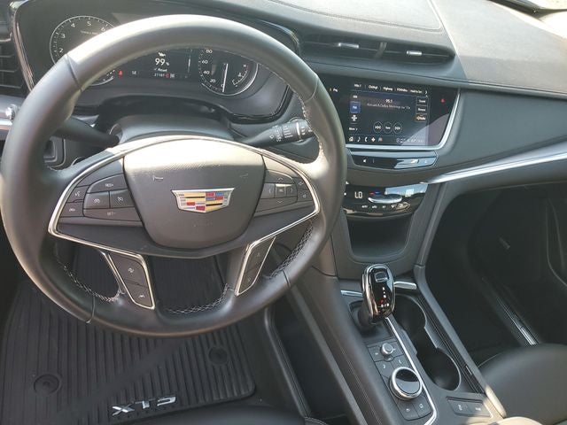 2024 Cadillac XT5 Luxury