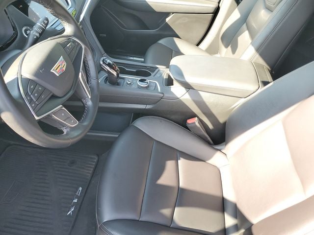 2024 Cadillac XT5 Luxury