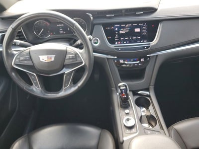 2022 Cadillac XT5 Premium Luxury