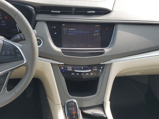2017 Cadillac XT5 Premium Luxury
