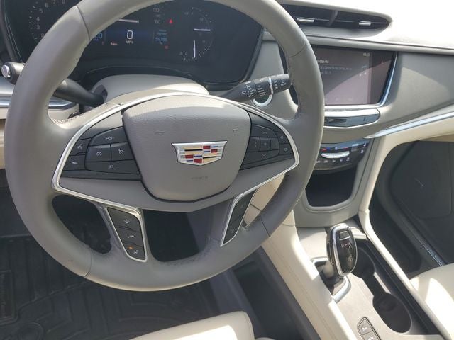 2017 Cadillac XT5 Premium Luxury