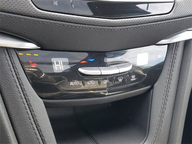 2024 Cadillac XT6 Luxury