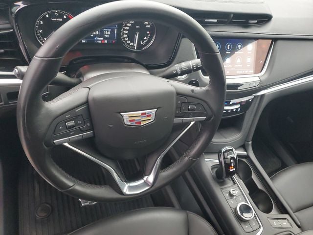 2024 Cadillac XT6 Luxury
