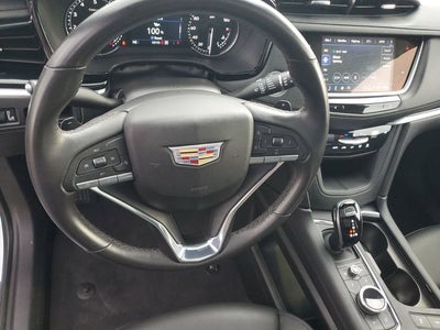 2024 Cadillac XT6 Luxury