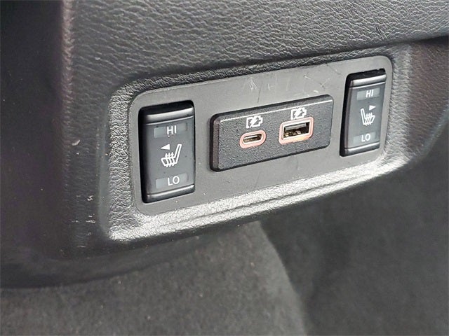 2023 Nissan Maxima Base