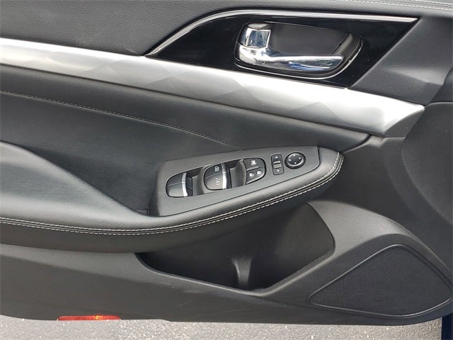 2023 Nissan Maxima Base