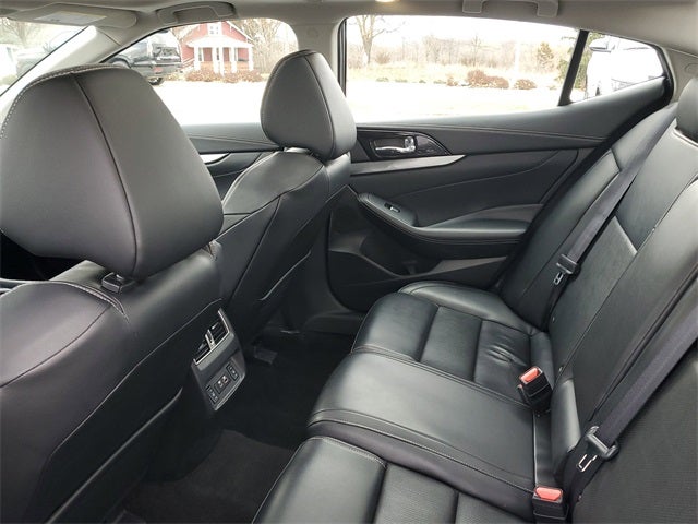 2023 Nissan Maxima Base