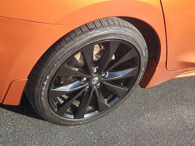 2022 Nissan Maxima SR