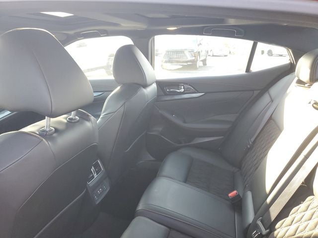2022 Nissan Maxima SR