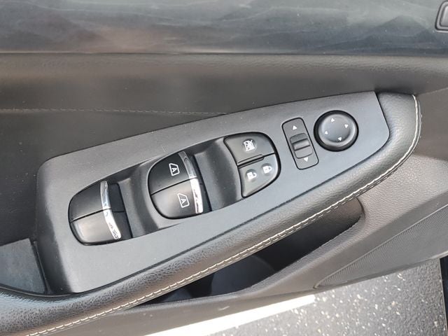 2020 Nissan Maxima Platinum