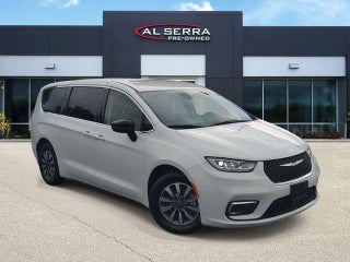 2024 Chrysler Pacifica Hybrid Select