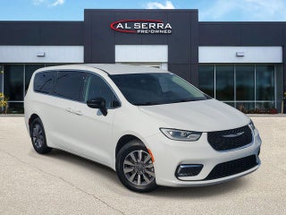 2024 Chrysler Pacifica Hybrid Select