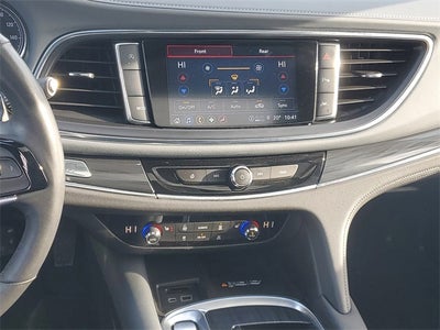 2022 Buick Enclave Essence