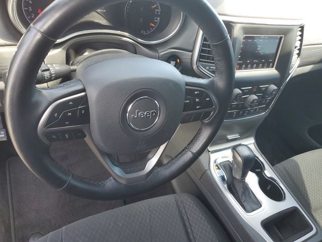 2019 Jeep Grand Cherokee Laredo E
