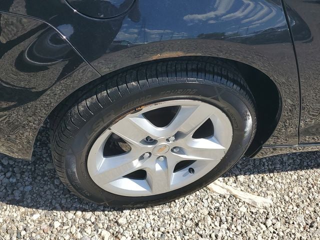 2011 Chevrolet Malibu LS 1LS
