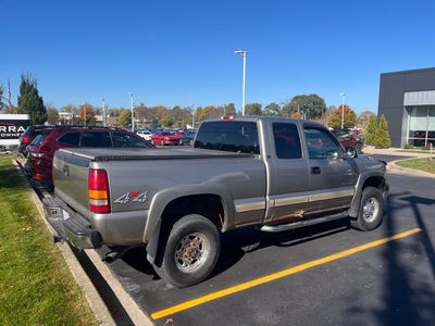 2002 Chevrolet Silverado 2500HD LS