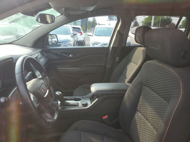 2017 GMC Acadia SLE-2