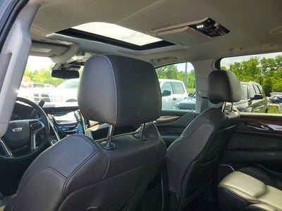 2017 Cadillac Escalade Luxury