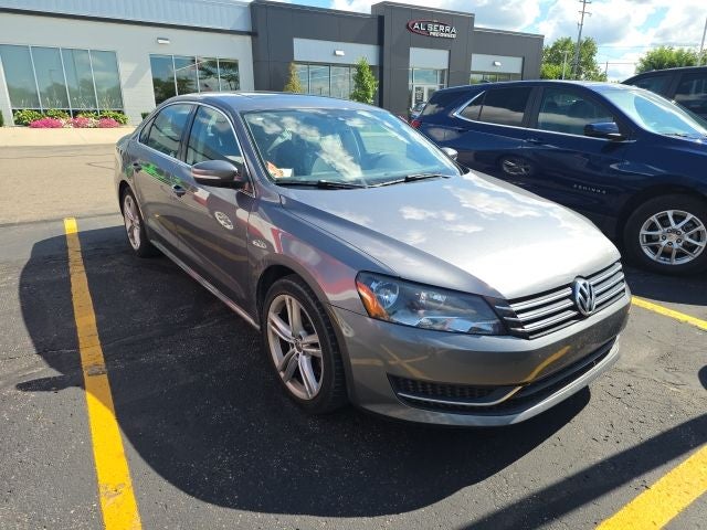 2014 Volkswagen Passat 1.8T SE w/Sunroof