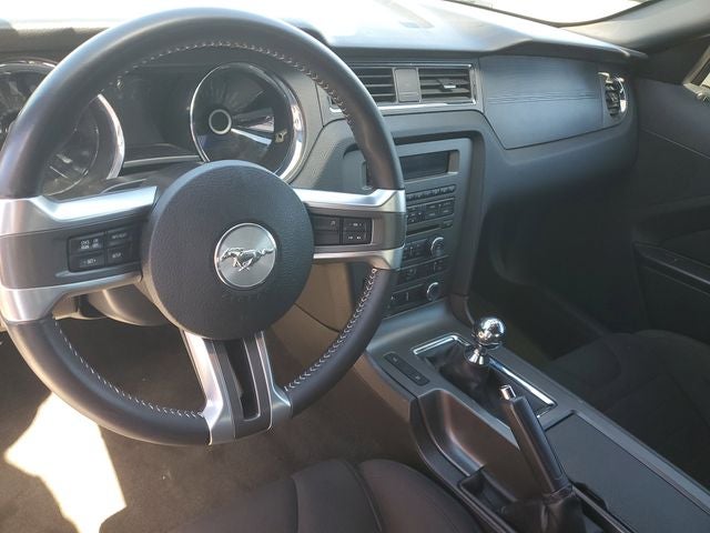 2014 Ford Mustang V6