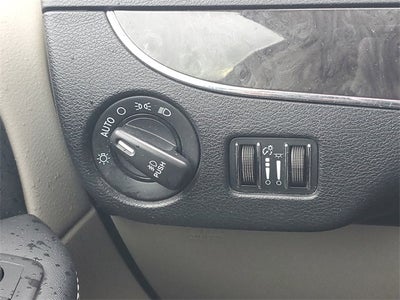 2016 Chrysler Town & Country Touring-L