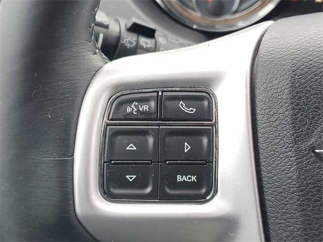 2016 Chrysler Town & Country Touring-L