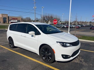 2019 Chrysler Pacifica Touring Plus