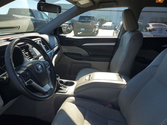 2014 Toyota Highlander LE Plus V6