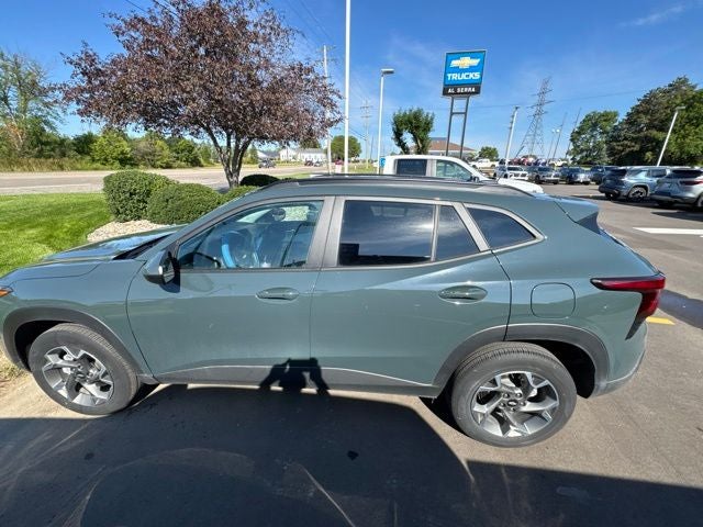 2025 Chevrolet Trax LT