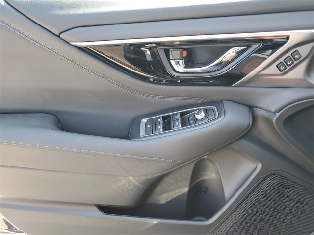 2025 Subaru LEGACY Limited